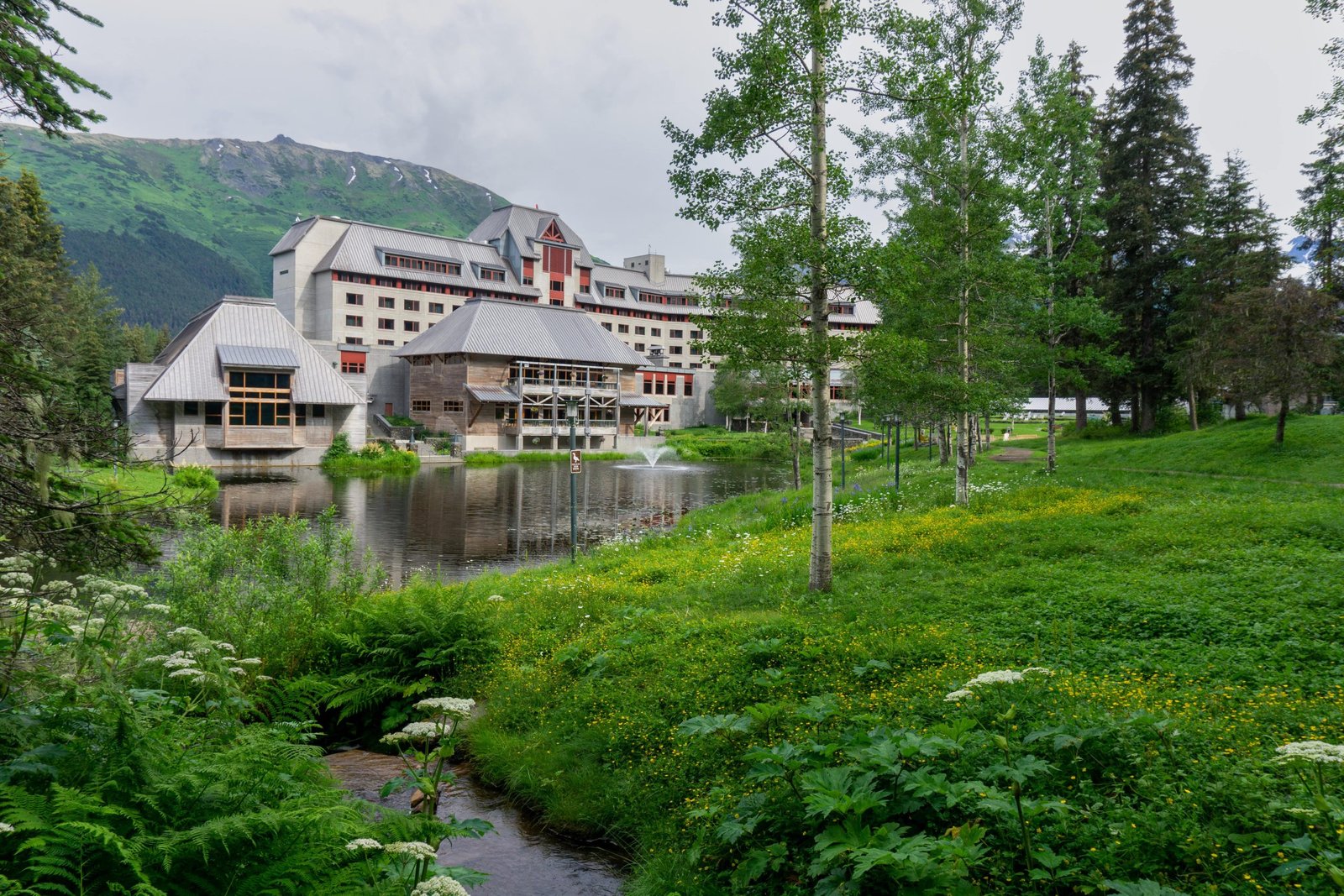 Hotel Alyeska - Anchorage Hotels with Pools