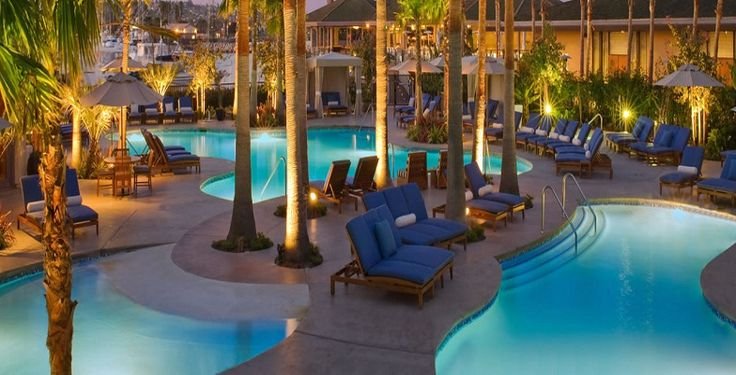 San Diego Hotels with Indoor Pool