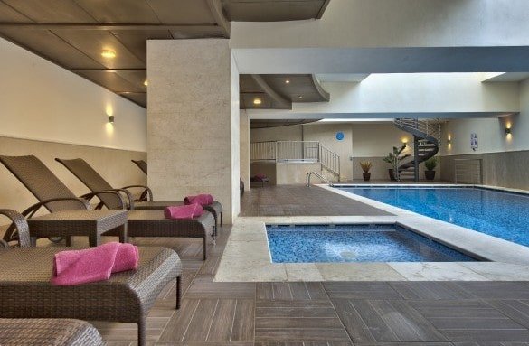 San Antonio Hotels with Indoor Pool