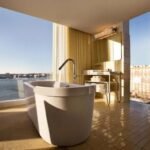 Hotels in the Bronx with Jacuzzi